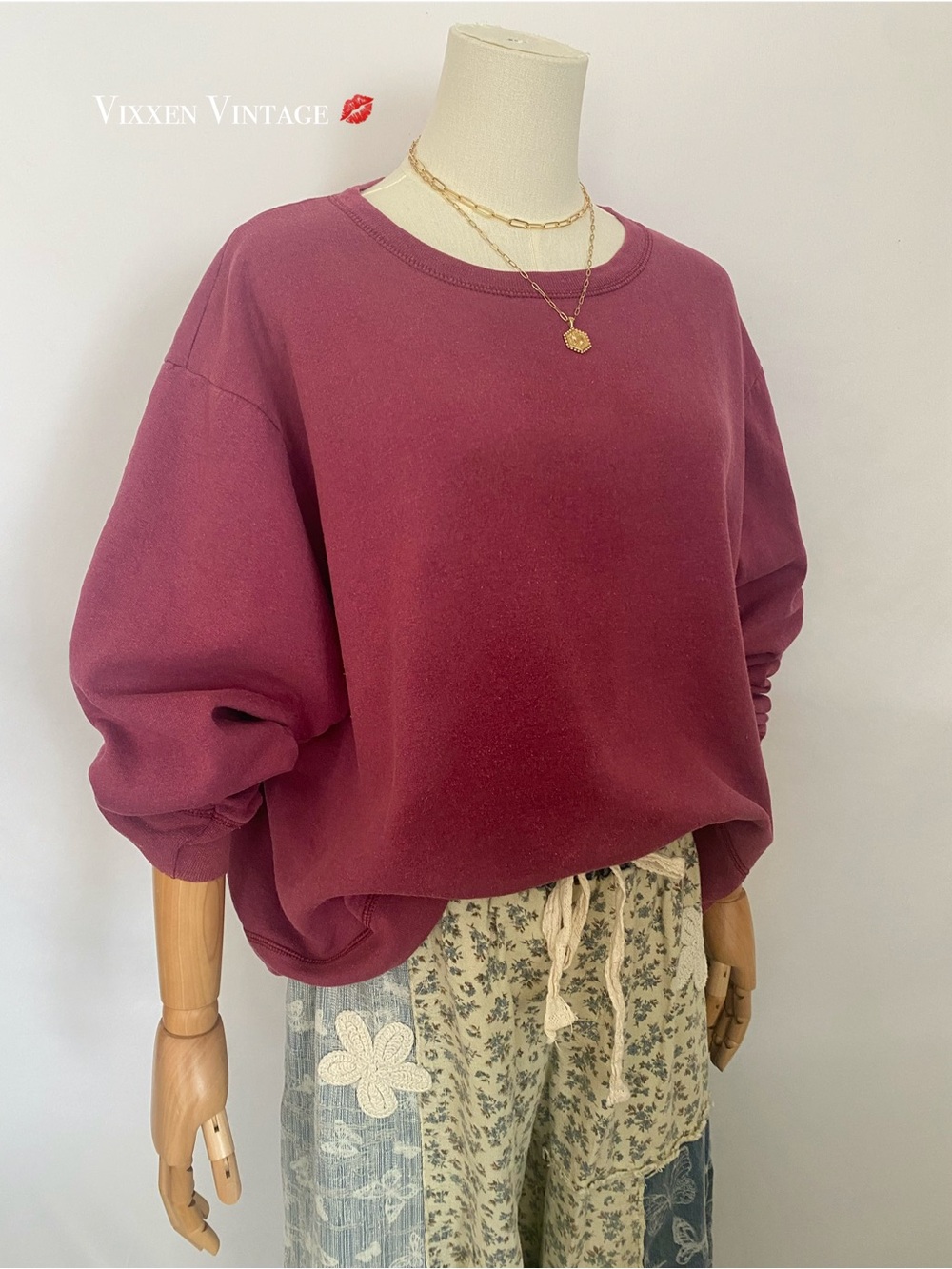 VINTAGE 1990'S HANES 'ECOSMART WOMEN'S FLEECE SWEATSHIRT' IN BERRY
